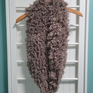 Luxurious Textured Fiber Scarf in Rich Brown
